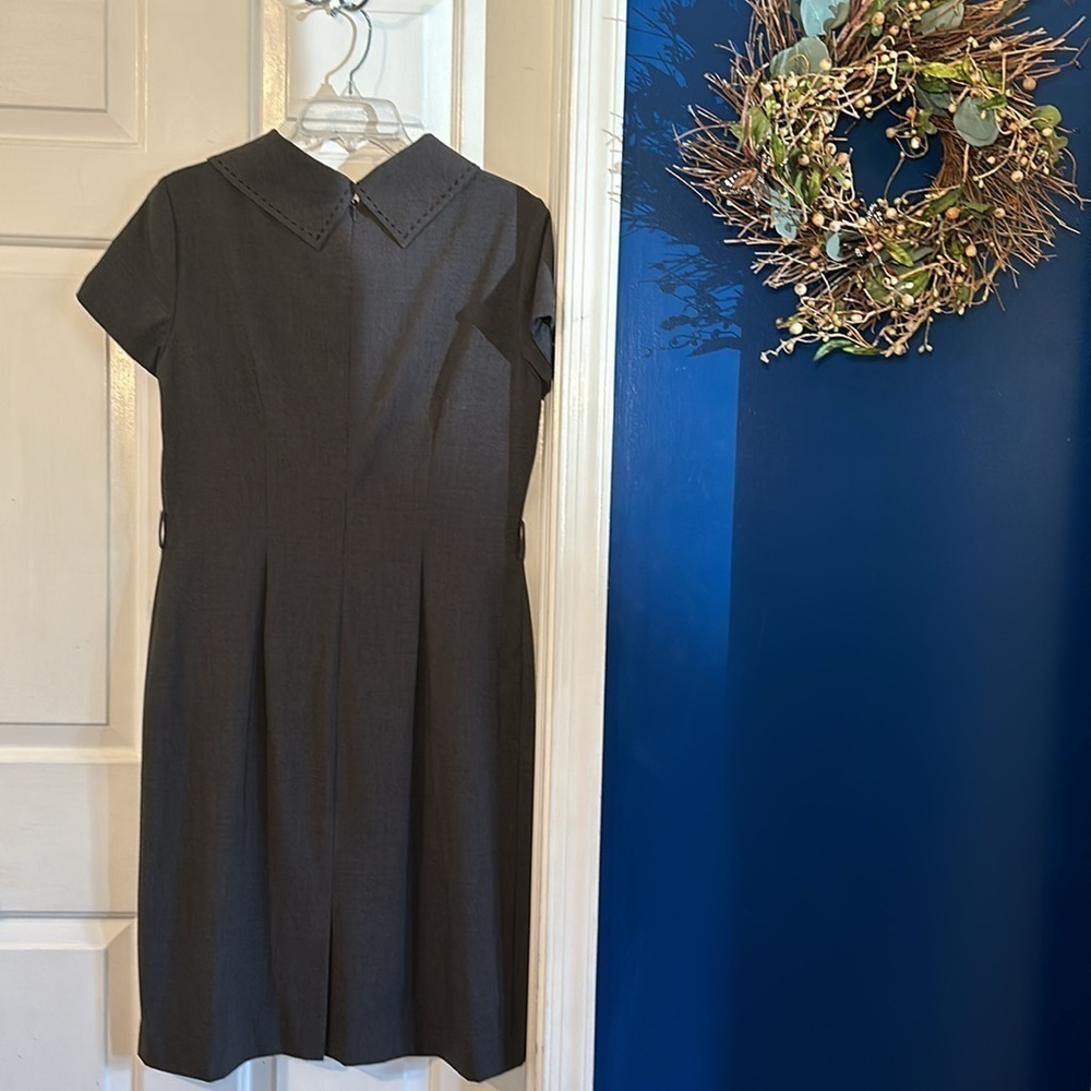Women’s TAHARI Arthur S. Levine Dark Gray Open Stitch Collared Pencil Dress 10 - Picture 8 of 11